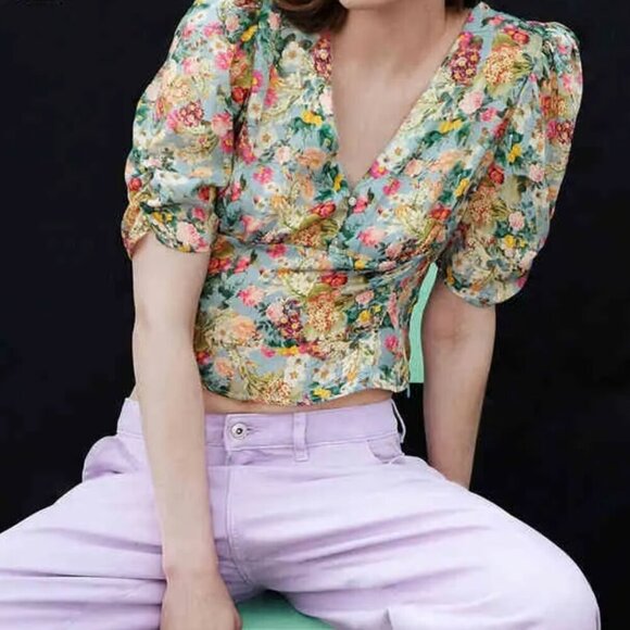 ZARA Printed Floral Short Puff Sleeve Satin Crop Blouse Women’s Size S NWT. - Picture 6 of 6